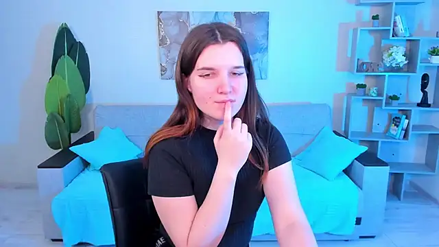 Snapshot of BonneyLove chatting on February 25, 9:02 pm BonneyLove online show from February 25, 9:02 pm