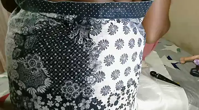 WetwetPussy31 online show from January 26, 8:13 pm