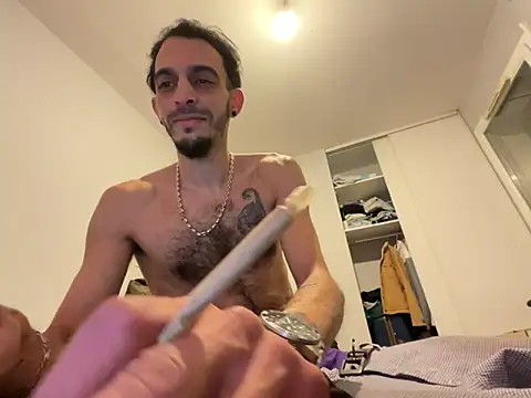 Rebeu313 online show from April 4, 12:42 am