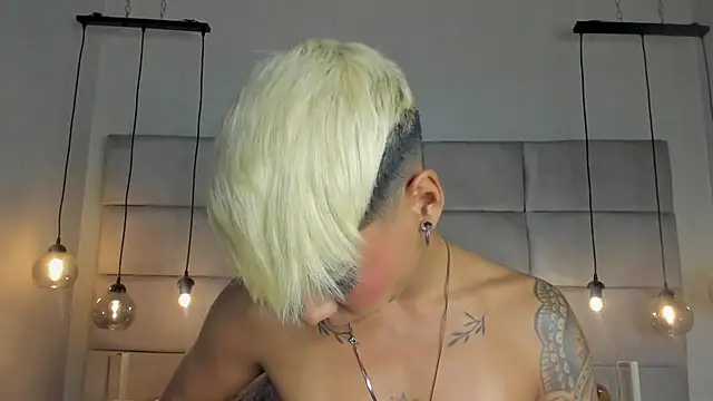 MiaMorgan  online show from January 23, 6:24 pm