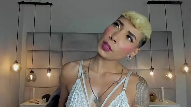 MiaMorgan  online show from January 25, 9:04 pm