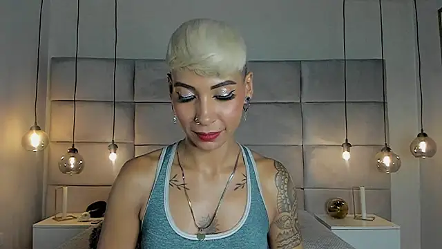 MiaMorgan  online show from February 8, 6:22 pm