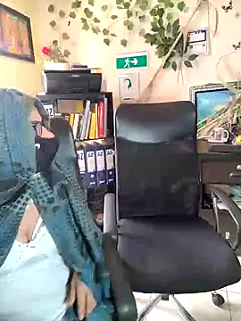 Snapshot of NAJWA-ARAB chatting on February 12, 5:26 pm NAJWA-ARAB online show from February 12, 5:26 pm