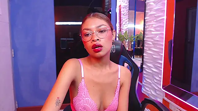 Perla prg online show from February 28, 3:15 pm