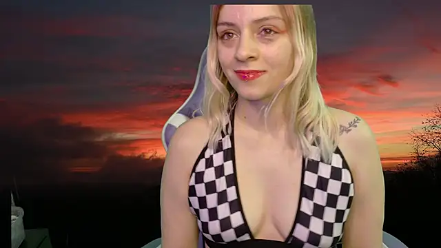 Snapshot of Dolce--Mia---Bianchi__07 chatting on March 9, 3:54 am Dolce--Mia---Bianchi  07 online show from March 9, 3:54 am
