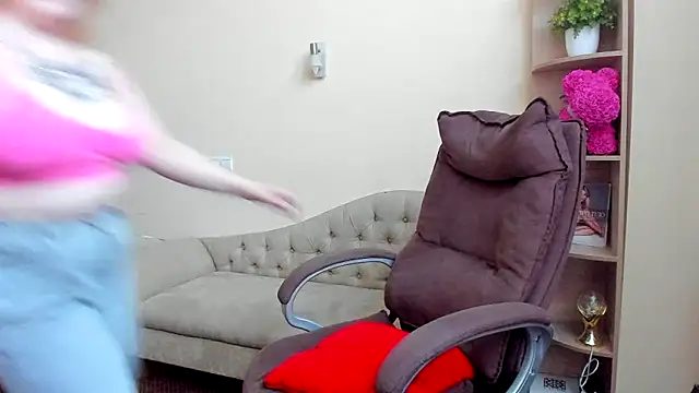 Doliss online show from November 9, 7:06 am