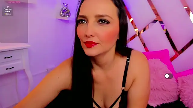 samy  milf online show from October 11, 7:45 pm