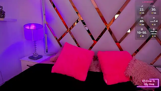 samy  milf online show from November 6, 7:15 pm