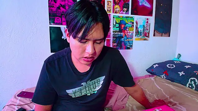 Snapshot of shinji-18 chatting on February 25, 10:18 pm shinji-18 online show from February 25, 10:18 pm