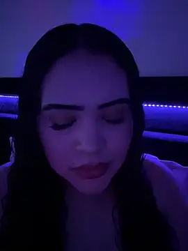 Snapshot of iTrapXXXBACKUP chatting on March 5, 6:37 pm iTrapXXXBACKUP online show from March 5, 6:37 pm