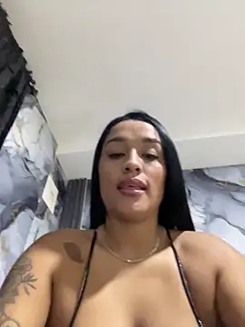 Snapshot of KatalinnaBrown chatting on February 3, 11:37 am KatalinnaBrown online show from February 3, 11:37 am