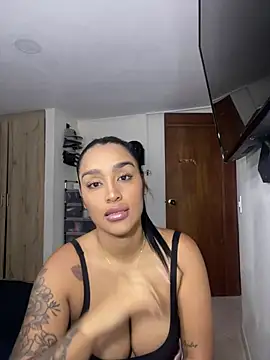 KatalinnaBrown online show from July 24, 10:41 pm
