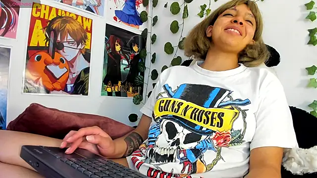 miku katsuragi online show from January 8, 5:59 am