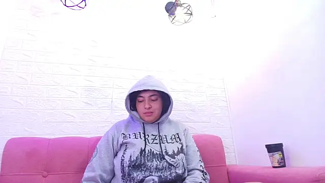 miku katsuragi online show from November 29, 9:18 pm