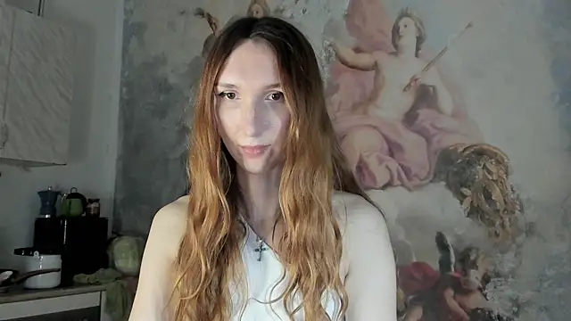 LisaIcon online show from May 7, 3:39 pm