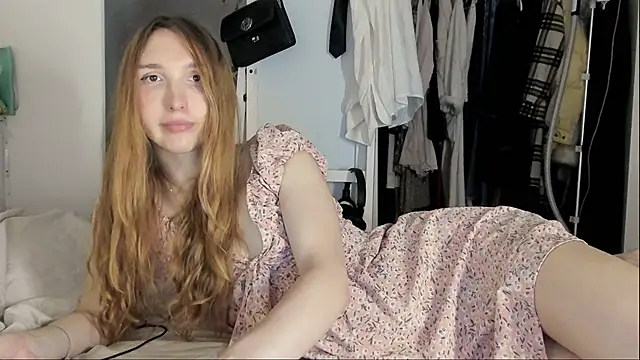 LisaIcon online show from June 29, 7:36 pm