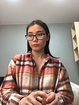 Snapshot of Milka23 chatting on February 9, 12:30 pm Milka23 online show from February 9, 12:30 pm