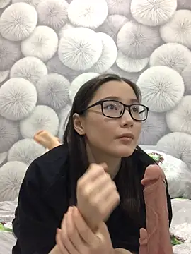 Snapshot of Milka23 chatting on February 21, 3:10 pm Milka23 online show from February 21, 3:10 pm