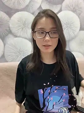 Snapshot of Milka23 chatting on March 16, 8:54 pm Milka23 online show from March 16, 8:54 pm