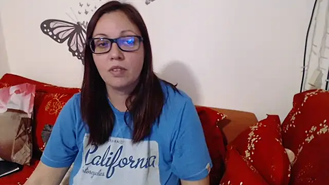 Snapshot of LadyHellene chatting on January 19, 4:14 pm LadyHellene online show from January 19, 4:14 pm