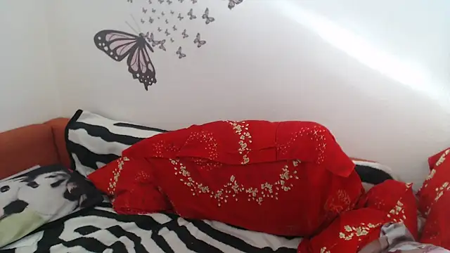 Snapshot of LadyHellene chatting on February 26, 8:26 am LadyHellene online show from February 26, 8:26 am