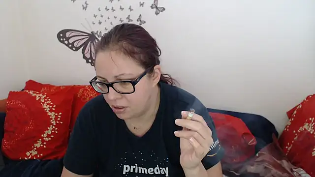 Snapshot of LadyHellene chatting on February 28, 8:31 am LadyHellene online show from February 28, 8:31 am