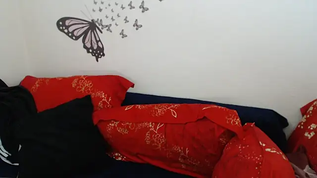 Snapshot of LadyHellene chatting on March 11, 12:39 pm LadyHellene online show from March 11, 12:39 pm