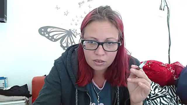 Snapshot of LadyHellene chatting on September 18, 6:26 am LadyHellene online show from September 18, 6:26 am