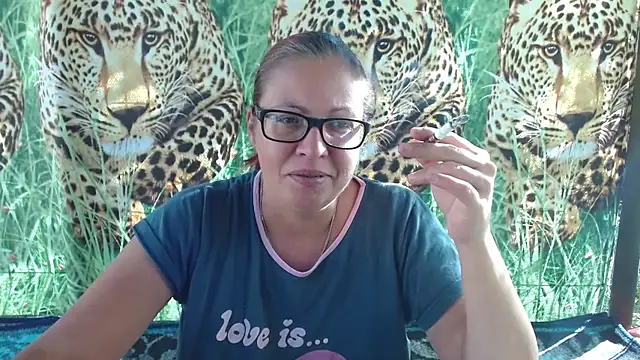 Snapshot of LadyHellene chatting on September 19, 6:59 am LadyHellene online show from September 19, 6:59 am