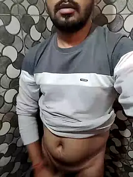 Snapshot of Jayesh_Love chatting on January 1, 11:49 am Jayesh Love online show from January 1, 11:49 am