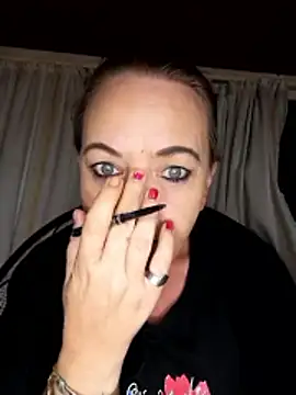 Kimmyb777 online show from April 17, 3:48 pm