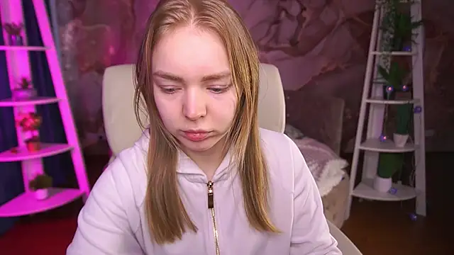 EmilySunshineS online show from March 4, 6:52 am