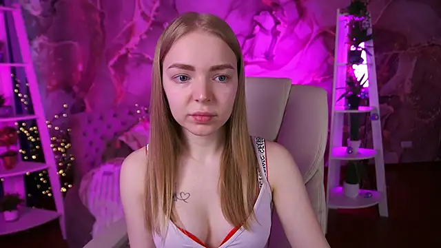 EmilySunshineS online show from March 26, 7:14 am