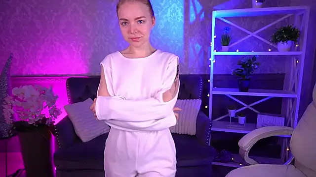 EmilySunshineS online show from April 1, 5:52 am