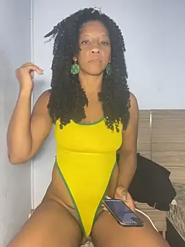 Snapshot of Luhma_hot chatting on June 6, 12:16 am Luhma hot online show from June 6, 12:16 am