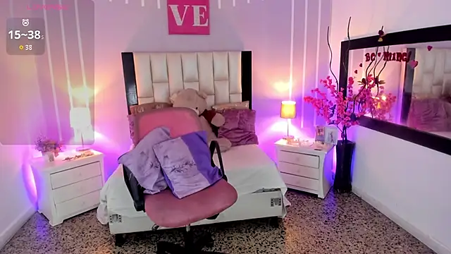 Andy Gamboa online show from December 2, 1:28 pm