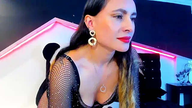 Coral Gibson online show from February 17, 3:53 pm