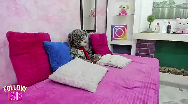 Snapshot of _Pamela_ebony chatting on December 4, 11:02 pm Pamela ebony online show from December 4, 11:02 pm