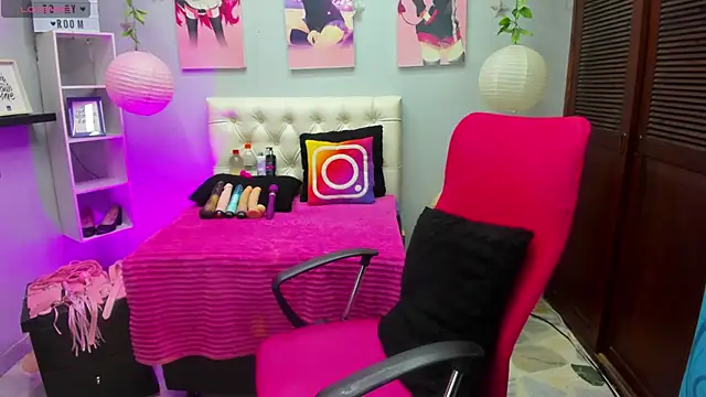 Snapshot of _Pamela_ebony chatting on November 14, 7:45 pm Pamela ebony online show from November 14, 7:45 pm