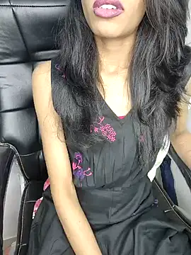 Snapshot of glam_goddess chatting on January 2, 7:18 pm glam goddess online show from January 2, 7:18 pm