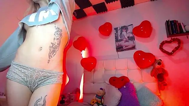 Snapshot of kaoz_36 chatting on February 16, 8:11 pm kaoz 36 online show from February 16, 8:11 pm