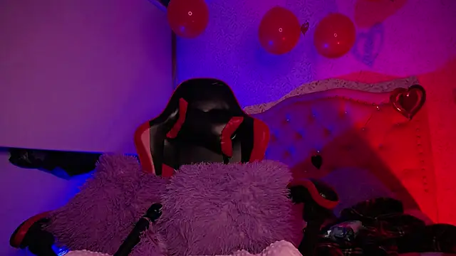 Snapshot of kaoz_36 chatting on February 15, 7:54 pm kaoz 36 online show from February 15, 7:54 pm