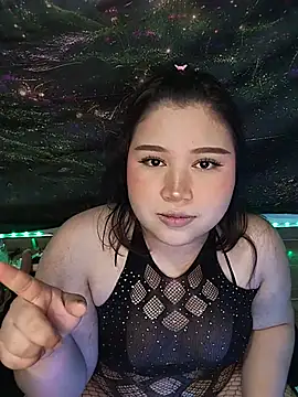 Snapshot of sharyl_24 chatting on July 15, 9:53 pm sharyl 24 online show from July 15, 9:53 pm