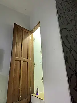 Carolinen online show from January 14, 8:37 pm