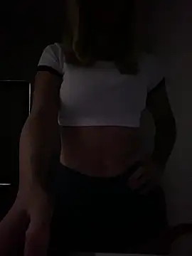 Carolinen online show from March 2, 8:29 pm