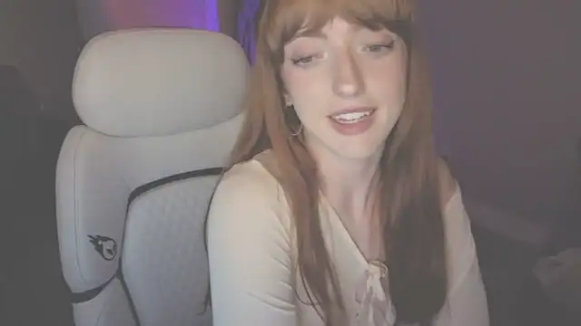 foxxyyyred online show from June 9, 8:37 am