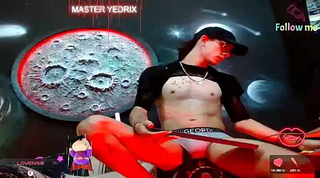 Snapshot of Yedrix chatting on February 8, 5:51 am Yedrix online show from February 8, 5:51 am