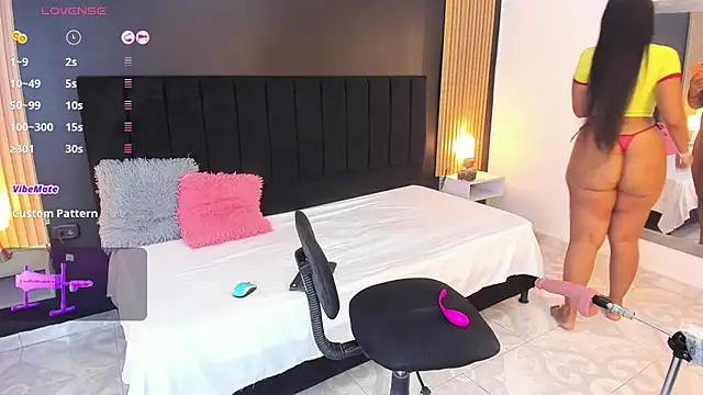 sweetsofia18 online show from March 20, 1:59 pm