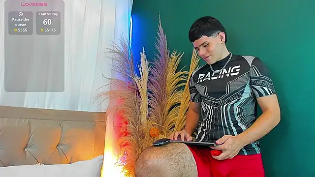 Snapshot of Nathaniel_Park chatting on October 1, 10:49 pm Nathaniel Park online show from October 1, 10:49 pm