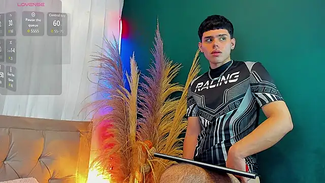 Snapshot of Nathaniel_Park chatting on October 14, 5:08 am Nathaniel Park online show from October 14, 5:08 am